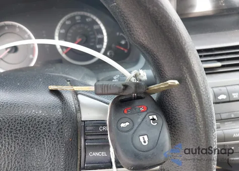 2011 Honda Accord 2.4 Lx-P z USA, uszkodzony, nr VIN 1HGCP2F47BA075615